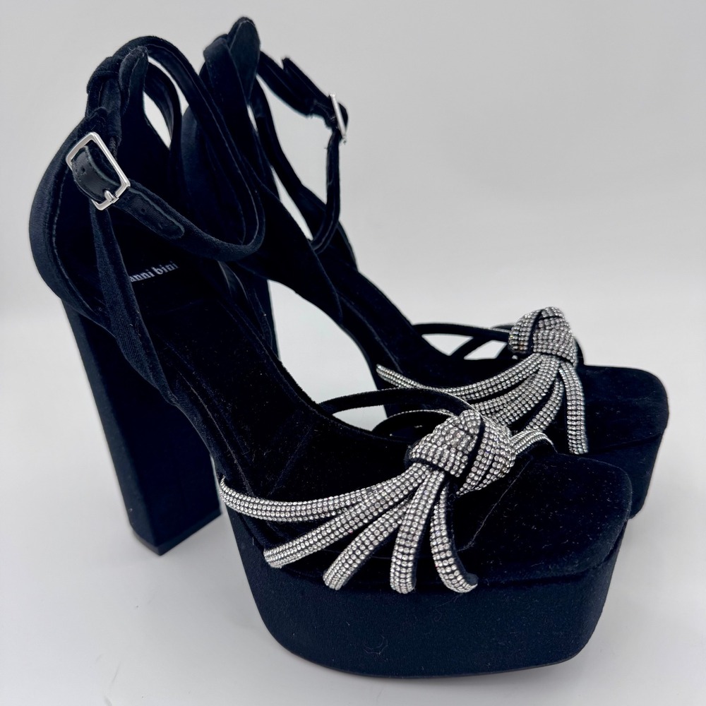 Gianni Bini 8M Black Velvet Rhinestone Bow Platform Block Heel Sandals